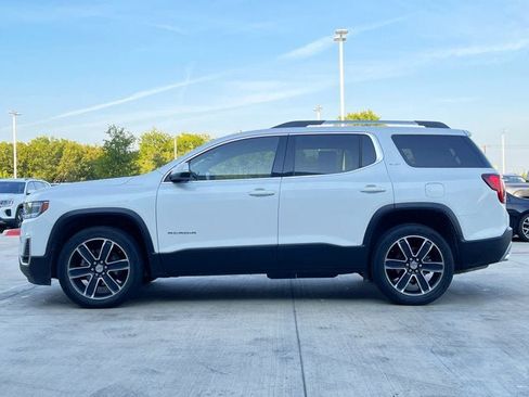 Used 2022 GMC Acadia SLT w/ Preferred Package image 4
