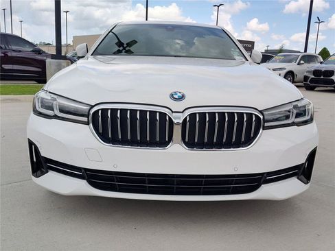 Certified 2023 BMW 530e w/ M Sport Package RWD image 9