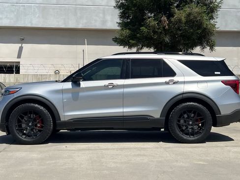 Used 2020 Ford Explorer ST w/ ST Street Pack AWD/4WD image 6