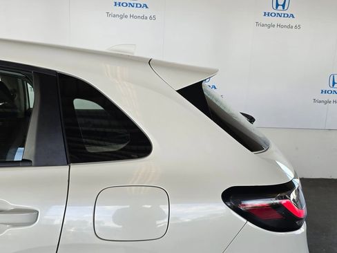 Used 2024 Honda HR-V LX image 21
