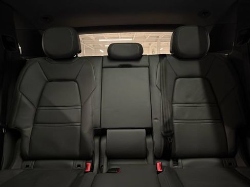 Certified 2019 Porsche Cayenne S AWD/4WD image 31