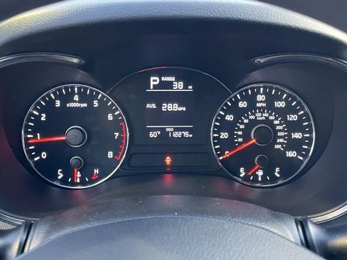 Used 2017 Kia Forte LX image 25