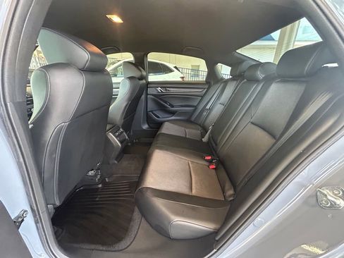 Used 2022 Honda Accord Sport image 32