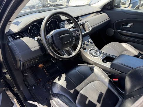 Used 2018 Land Rover Range Rover Evoque SE AWD/4WD image 10