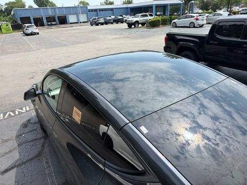 Used 2024 Tesla Model Y Long Range AWD/4WD image 15