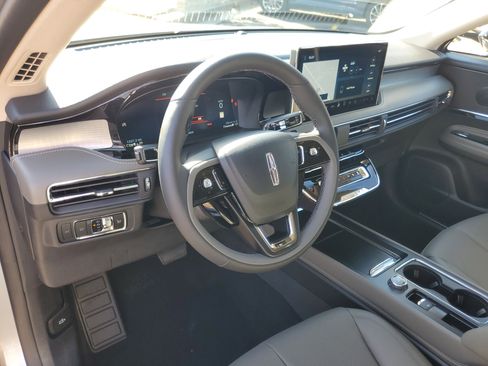 Certified 2023 Lincoln Corsair AWD w/ Equipment Group 101A image 13