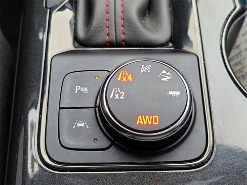 Used 2019 Chevrolet Blazer RS image 32