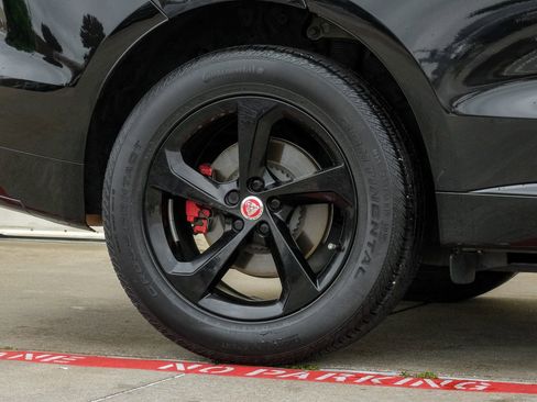 Used 2022 Jaguar F-PACE S image 57