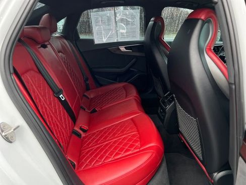 Used 2022 Audi S4 Premium Plus image 13