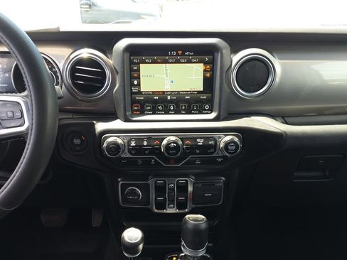 Used 2021 Jeep Wrangler Unlimited Sahara AWD/4WD image 25