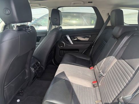 Used 2023 Land Rover Discovery Sport SE AWD/4WD image 9