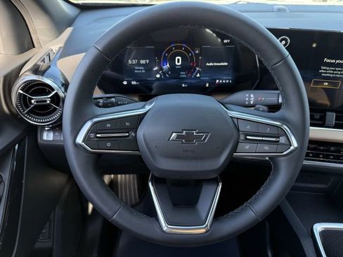 New 2026 Chevrolet Equinox ACTIV image 13