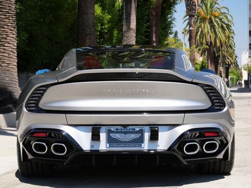 New 2025 Aston Martin Vanquish image 17