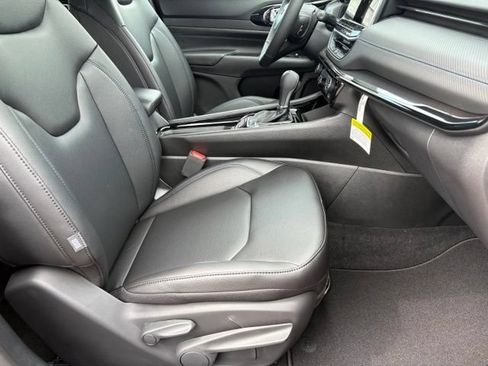 New 2026 Jeep Compass Limited AWD/4WD image 18