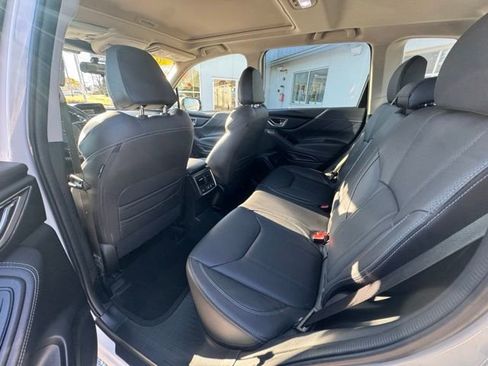 Used 2022 Subaru Forester Touring image 10