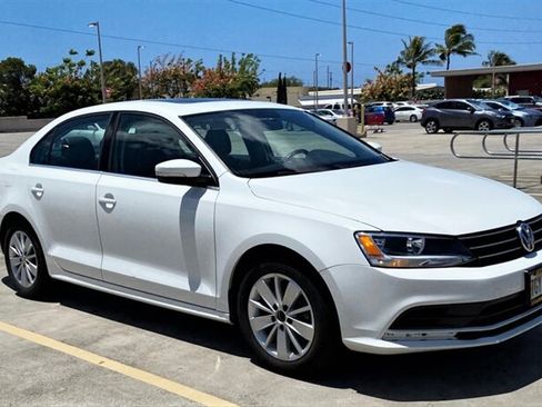 Used 2015 Volkswagen Jetta SE FWD image 3
