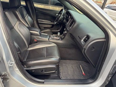 Used 2020 Dodge Charger SXT w/ Leather Interior Group image 29