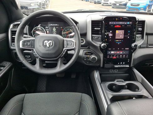 Used 2025 RAM 1500 Big Horn AWD/4WD image 10