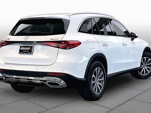 Used 2024 Mercedes-Benz GLC 300 4MATIC image 13