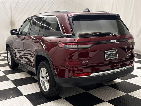 Used 2025 Jeep Grand Cherokee Laredo X w/ Trailer Tow Package AWD/4WD image 5