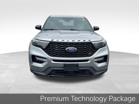 Used 2021 Ford Explorer ST w/ Equipment Group 401A AWD/4WD image 2