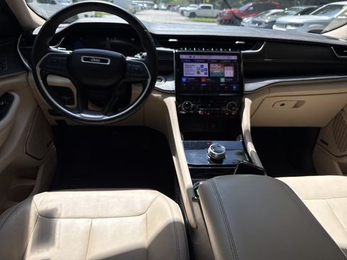 Used 2021 Jeep Grand Cherokee L Limited RWD image 22