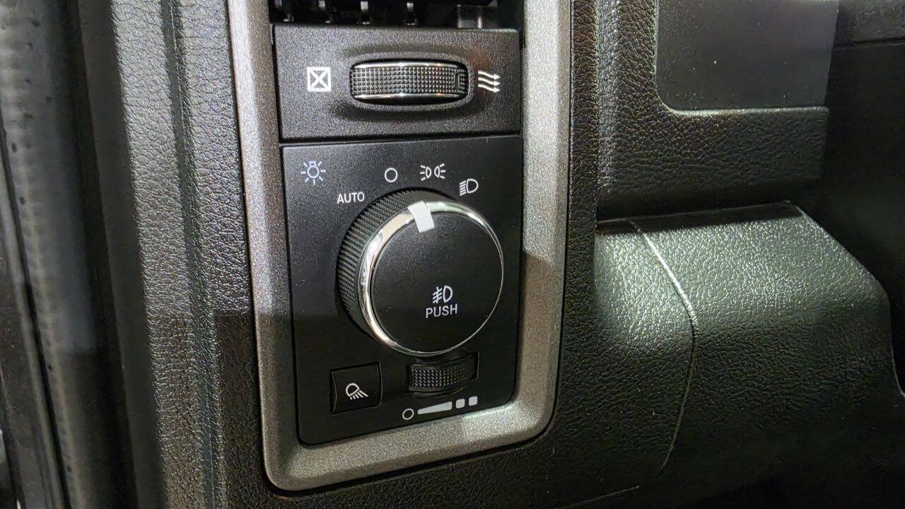 Used 2022 RAM 1500 Express w/ Express Value Package AWD/4WD image 23