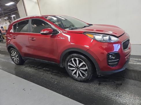 Used 2019 Kia Sportage EX image 4