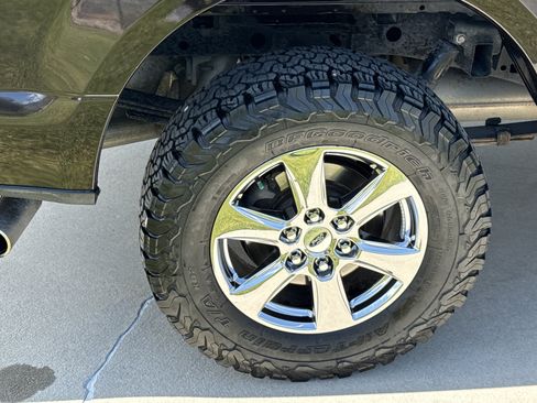 Used 2018 Ford F150 XLT w/ Equipment Group 302A Luxury AWD/4WD image 16