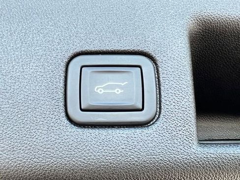 Certified 2023 Chevrolet Equinox LT w/ Driver Convenience Package AWD/4WD image 36
