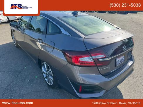 Used 2018 Honda Clarity Touring image 3