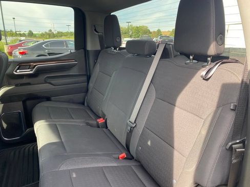 Used 2025 Chevrolet Silverado 1500 LT AWD/4WD image 23