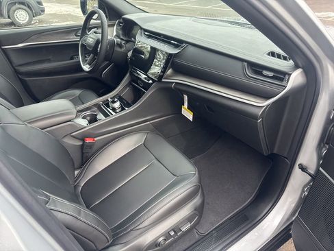 New 2026 Jeep Grand Cherokee Limited w/ Limited Altitude Package image 51