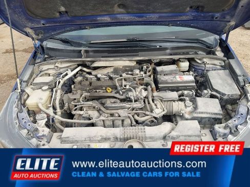 Used 2020 Toyota Corolla XSE image 19