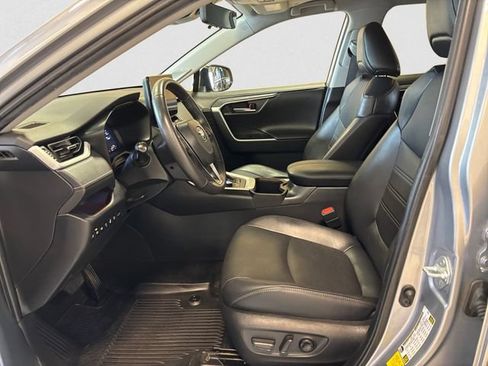 Used 2023 Toyota RAV4 Limited AWD/4WD image 10