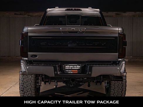 Used 2026 Ford F250 Platinum AWD/4WD image 8