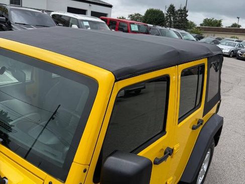 Used 2009 Jeep Wrangler Unlimited X RWD image 38