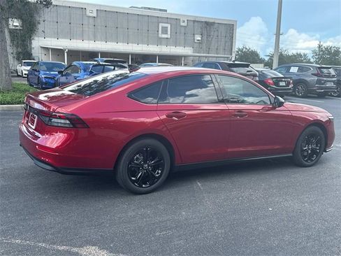 New 2025 Honda Accord SE image 5