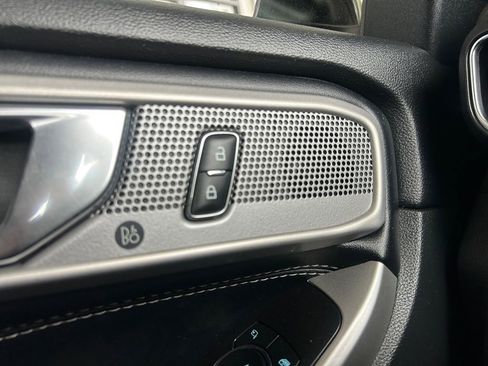 Used 2022 Ford Explorer Limited RWD image 29