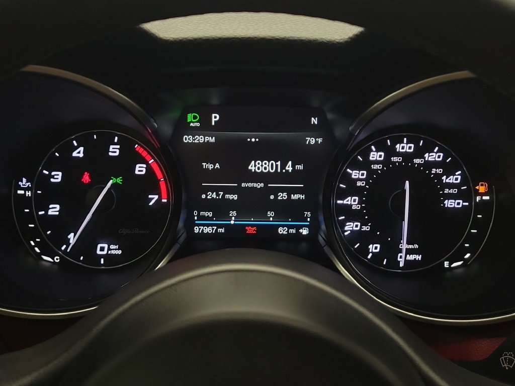 Used 2019 Alfa Romeo Stelvio AWD w/ Cold Weather Package image 17