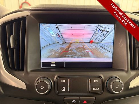 Used 2023 GMC Terrain SLT image 25