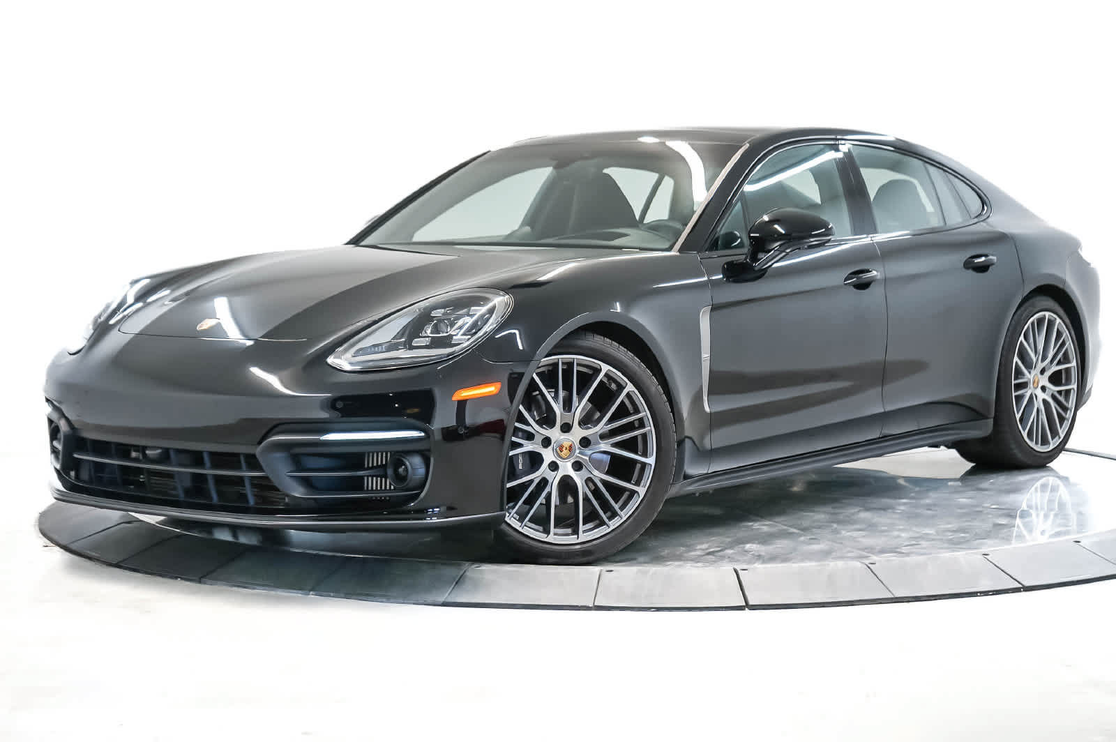 Certified 2023 Porsche Panamera Platinum Edition RWD image 1