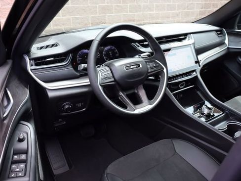 New 2026 Jeep Grand Cherokee L 4WD image 16