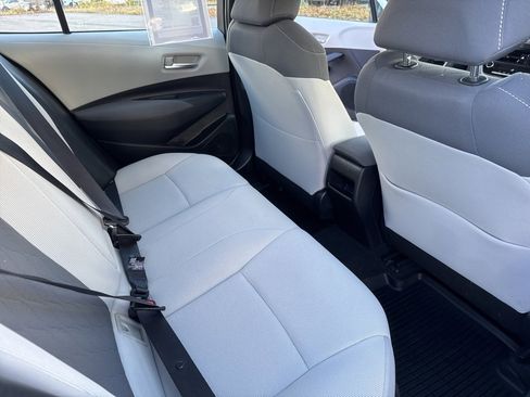 Used 2020 Toyota Corolla LE image 22