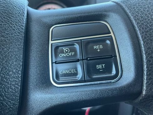 Used 2015 RAM 2500 Tradesman w/ Chrome Appearance Group AWD/4WD image 18