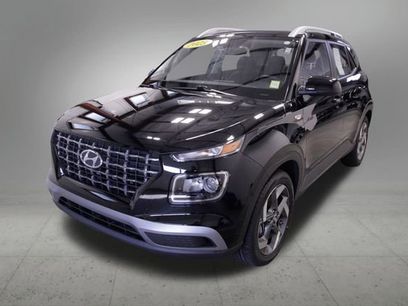 Used 2025 Hyundai Venue SEL
