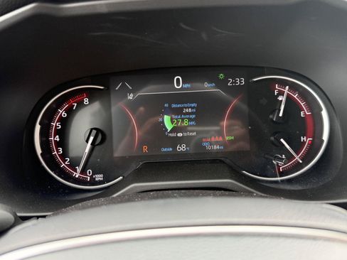 Used 2025 Toyota RAV4 XLE w/ Convenience Package AWD/4WD image 19