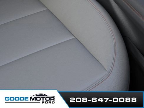 New 2026 Ford Explorer Active AWD/4WD image 16