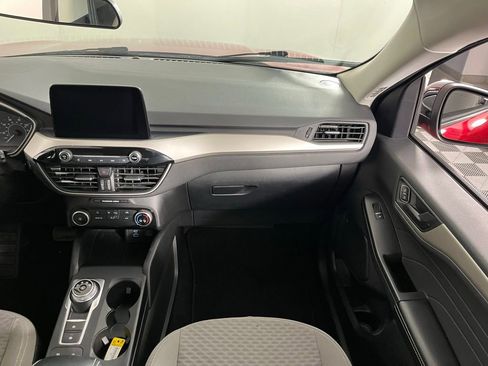 Used 2022 Ford Escape SE w/ SE Sport Appearance Package FWD image 13