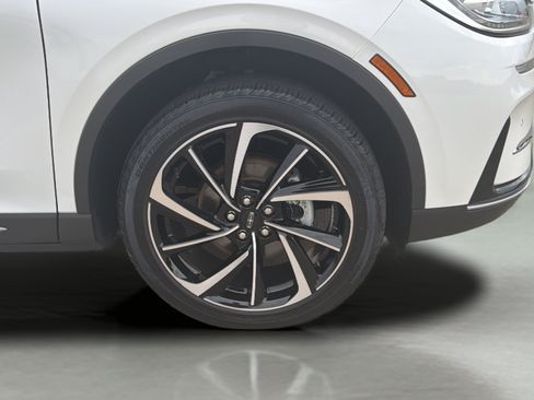 Used 2023 Lincoln Corsair Reserve w/ Equipment Group 201A AWD/4WD image 15